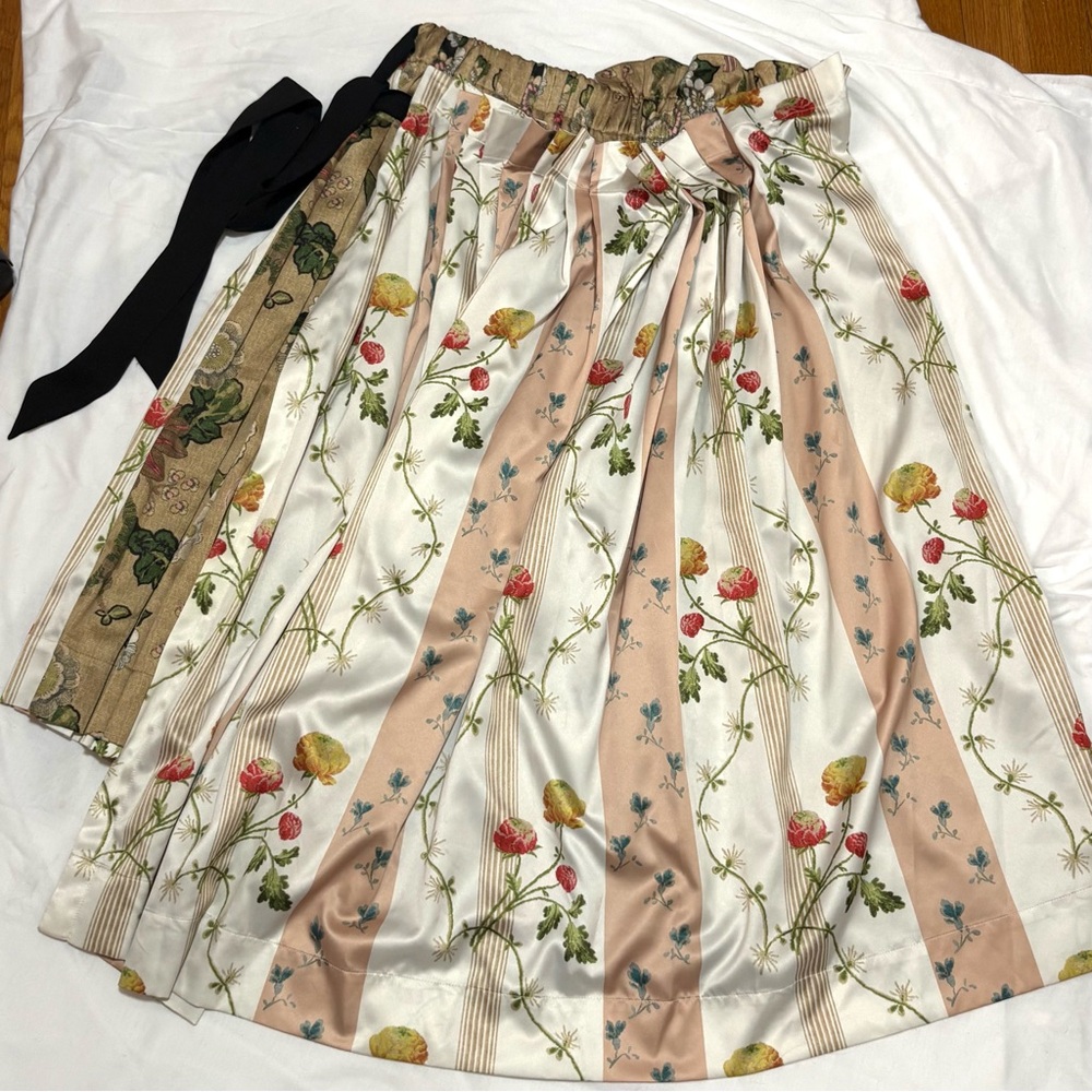 Simone Rocha Beige Floral Midi Skirt with Draped White Floral Panel - Picture 3 of 4
